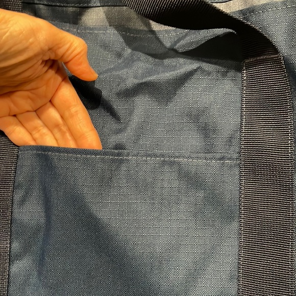 Yak Pak blue men’s tote bag - Picture 4 of 8